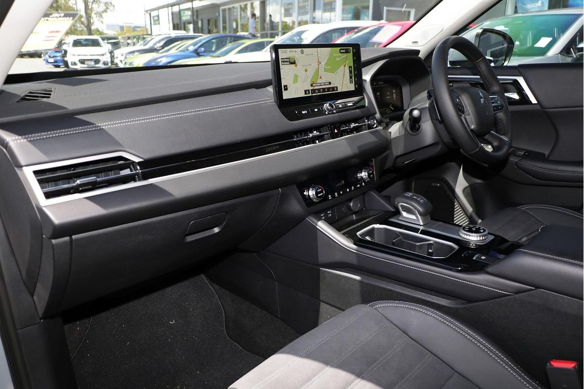 2025 Mitsubishi Outlander Aspire ZM