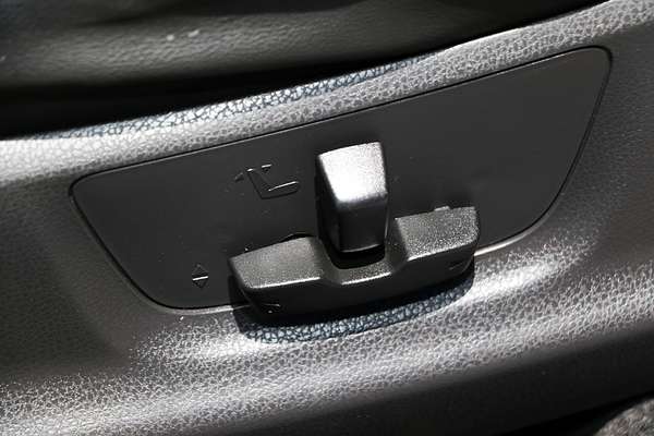 2019 Isuzu MU-X LS-T