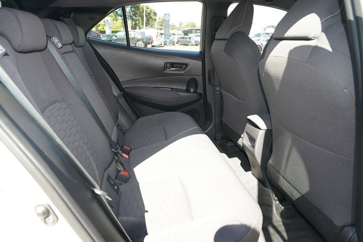 2022 Toyota Corolla Ascent Sport Hybrid ZWE211R