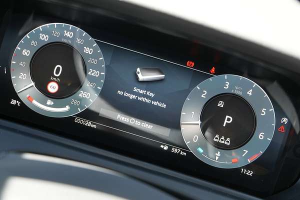 2025 Land Rover Range Rover Velar P250 Dynamic SE L560