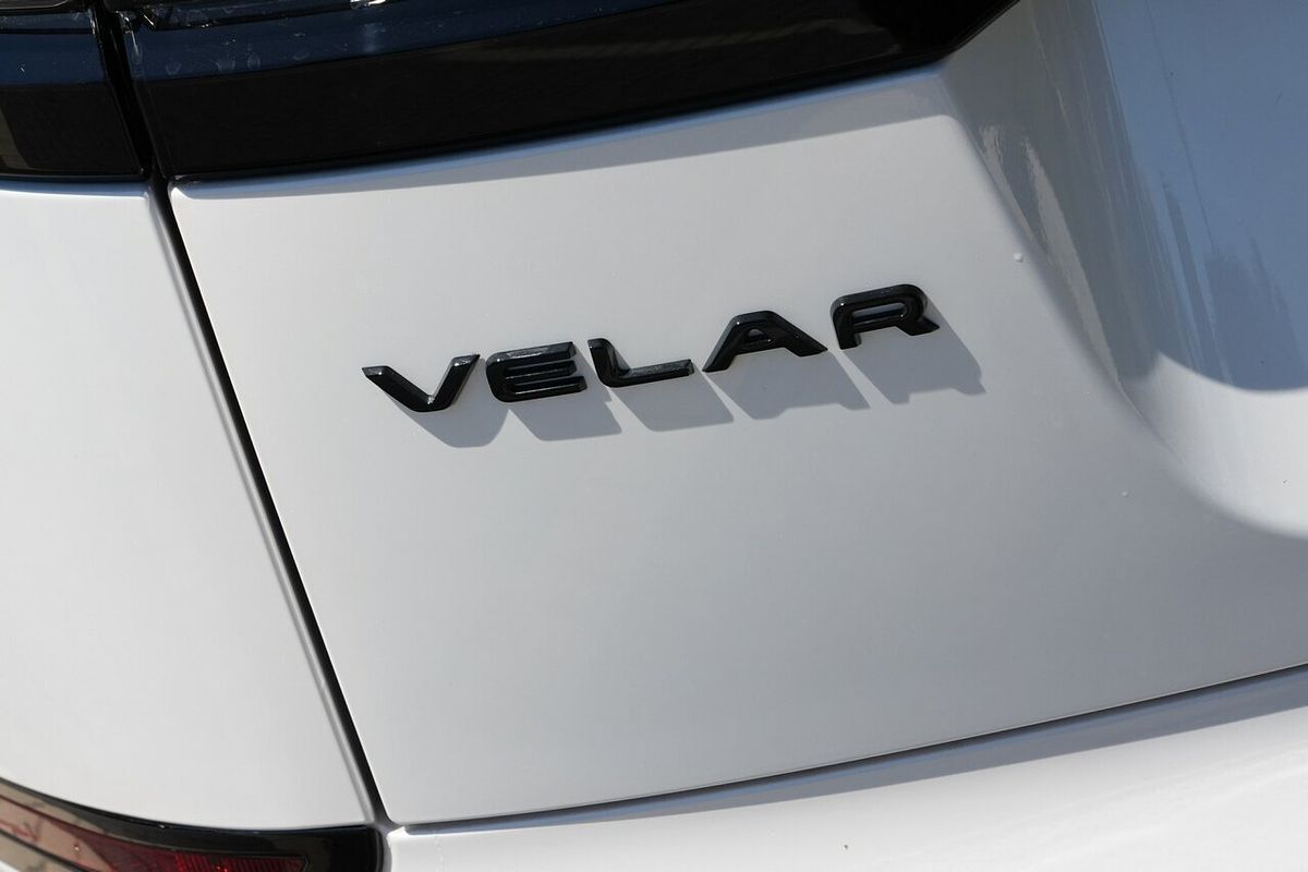 2025 Land Rover Range Rover Velar P250 Dynamic SE L560