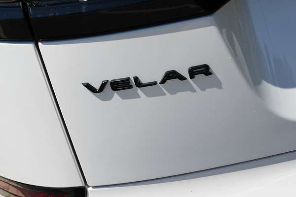 2025 Land Rover Range Rover Velar P250 Dynamic SE L560