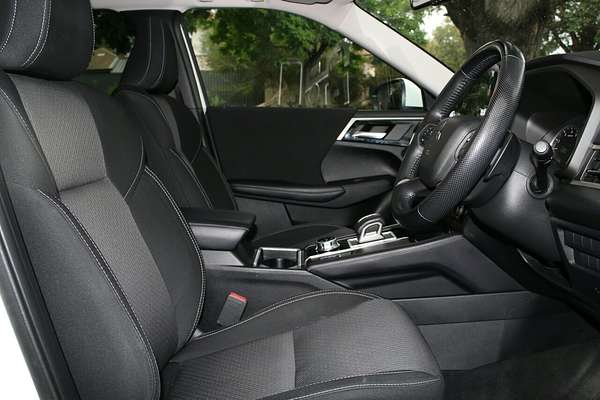 2022 Mitsubishi Outlander LS ZM