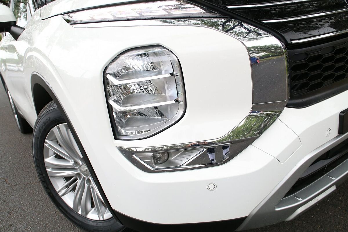 2022 Mitsubishi Outlander LS ZM