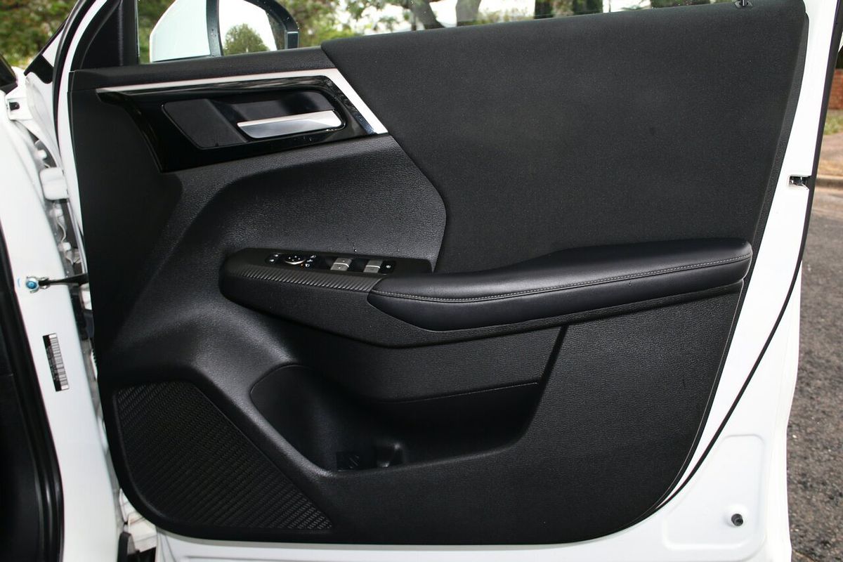 2022 Mitsubishi Outlander LS ZM