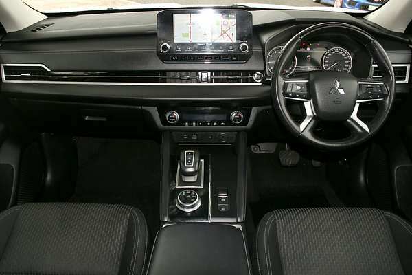 2022 Mitsubishi Outlander LS ZM