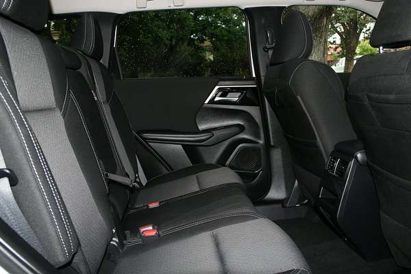 2022 Mitsubishi Outlander LS ZM