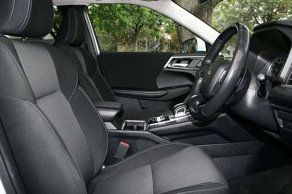 2022 Mitsubishi Outlander LS ZM