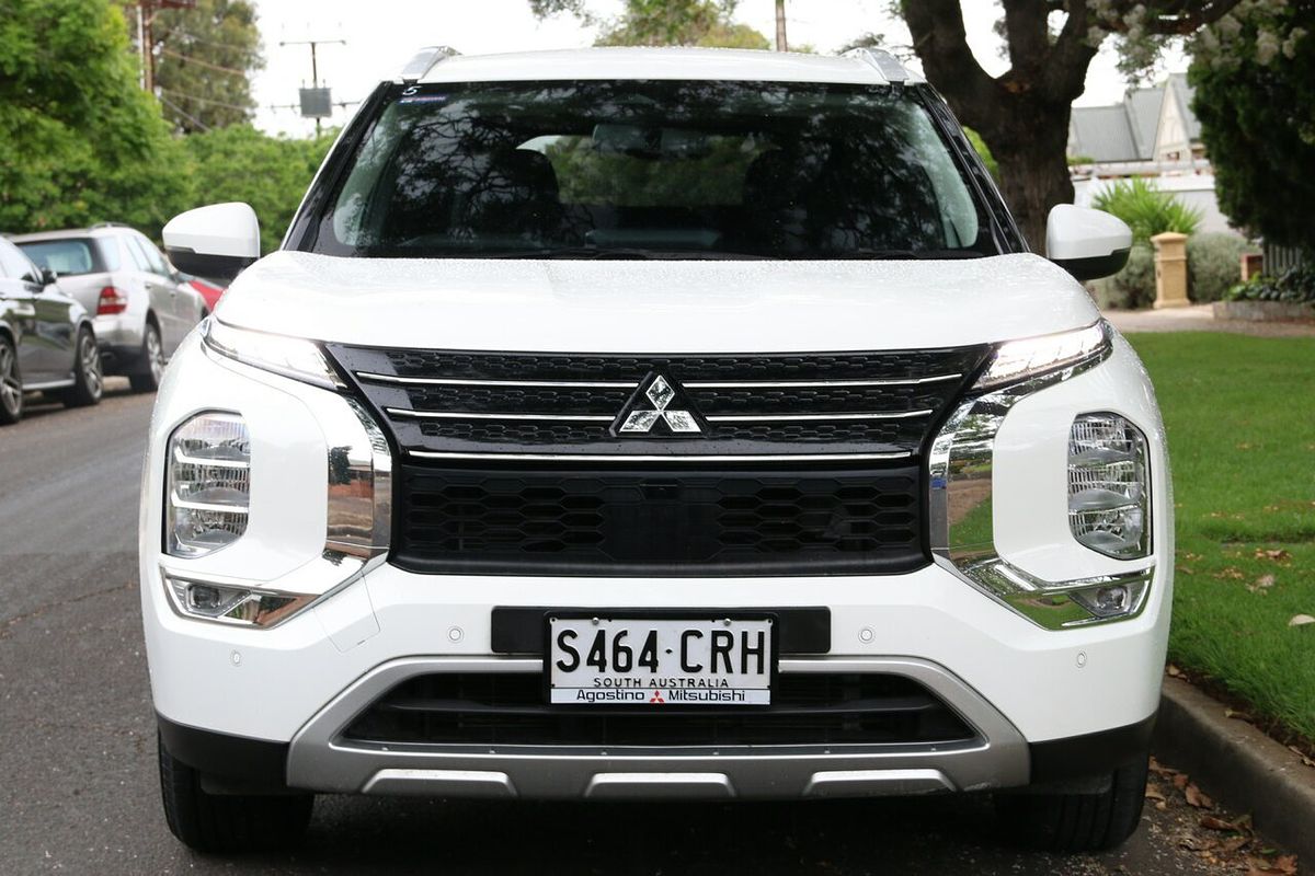 2022 Mitsubishi Outlander LS ZM