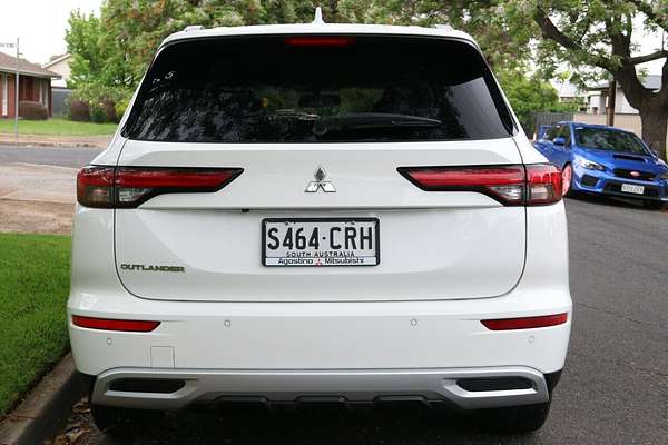 2022 Mitsubishi Outlander LS ZM