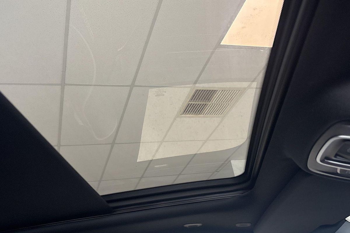 2025 RAM 1500 Laramie Sport Hurricane SO RamBox DT 4X4 SWB