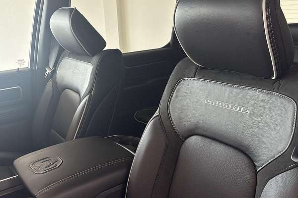 2025 RAM 1500 Laramie Sport Hurricane SO RamBox DT 4X4 SWB