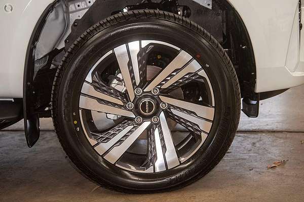 2025 Isuzu MU-X LS-T