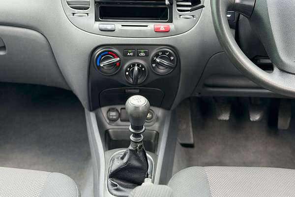 2006 Kia Rio  JB
