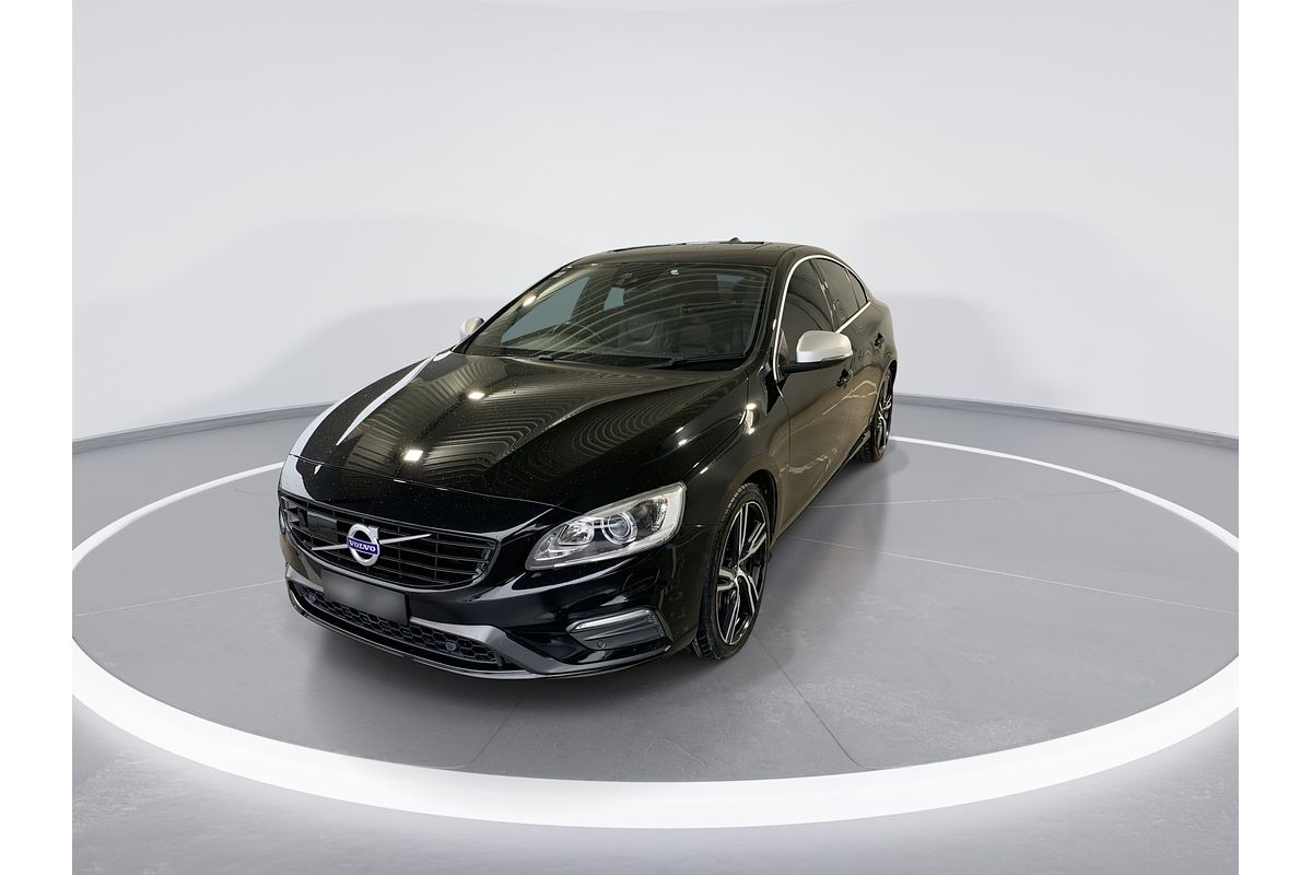 2017 Volvo S60 T6 R-Design