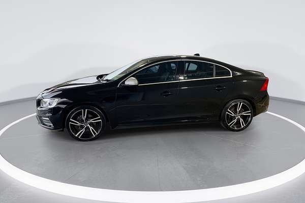 2017 Volvo S60 T6 R-Design