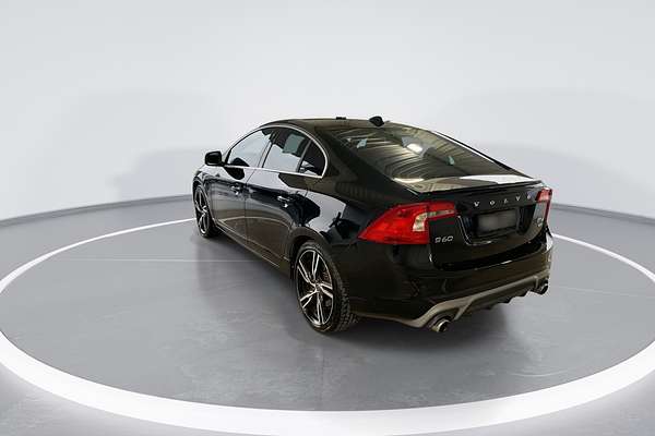 2017 Volvo S60 T6 R-Design