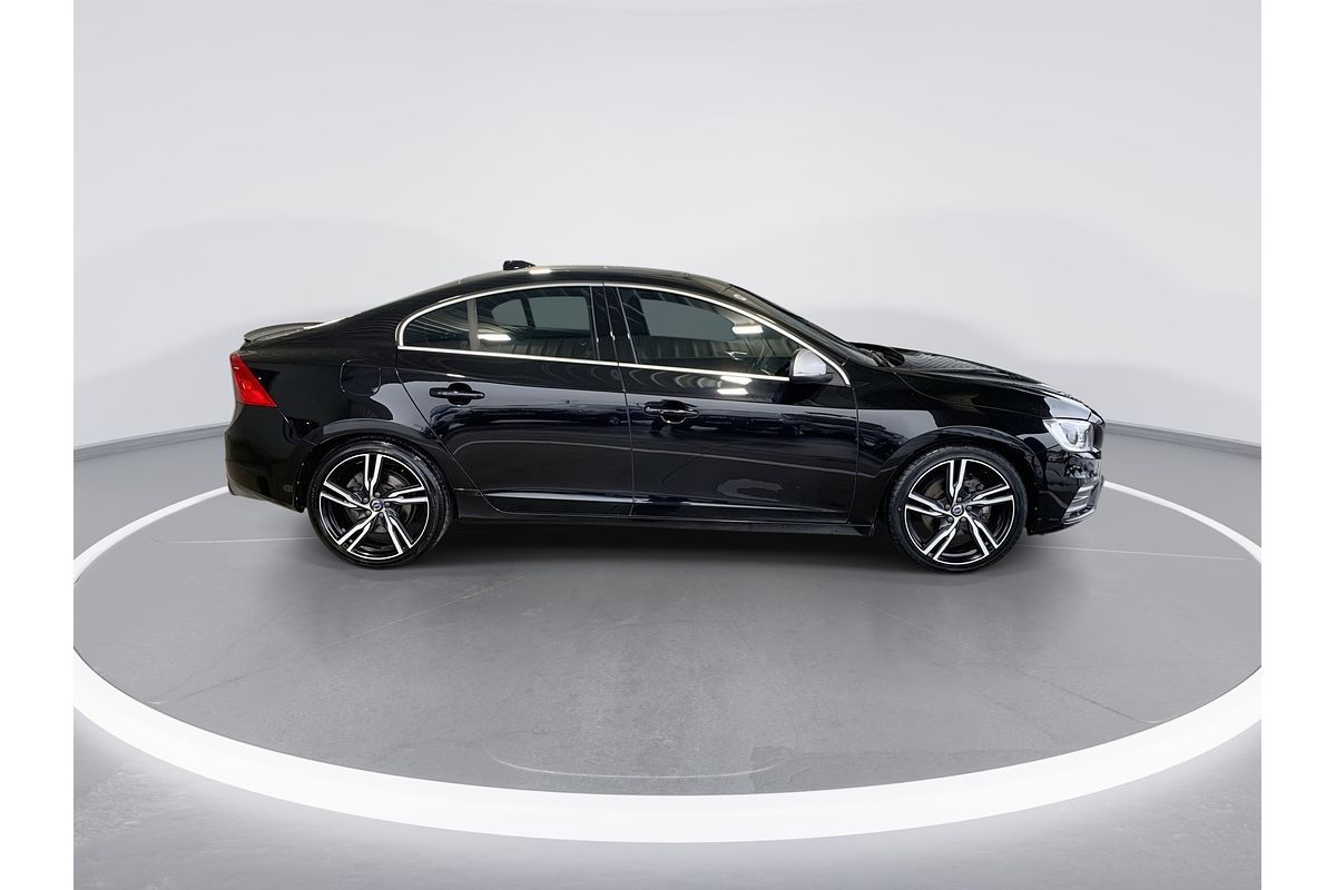 2017 Volvo S60 T6 R-Design