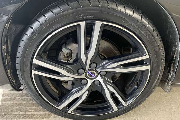 2017 Volvo S60 T6 R-Design