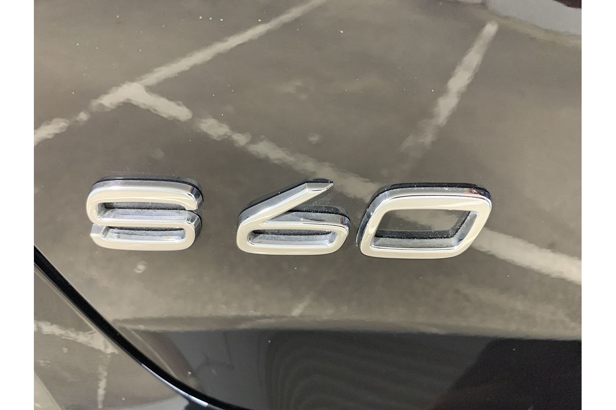 2017 Volvo S60 T6 R-Design