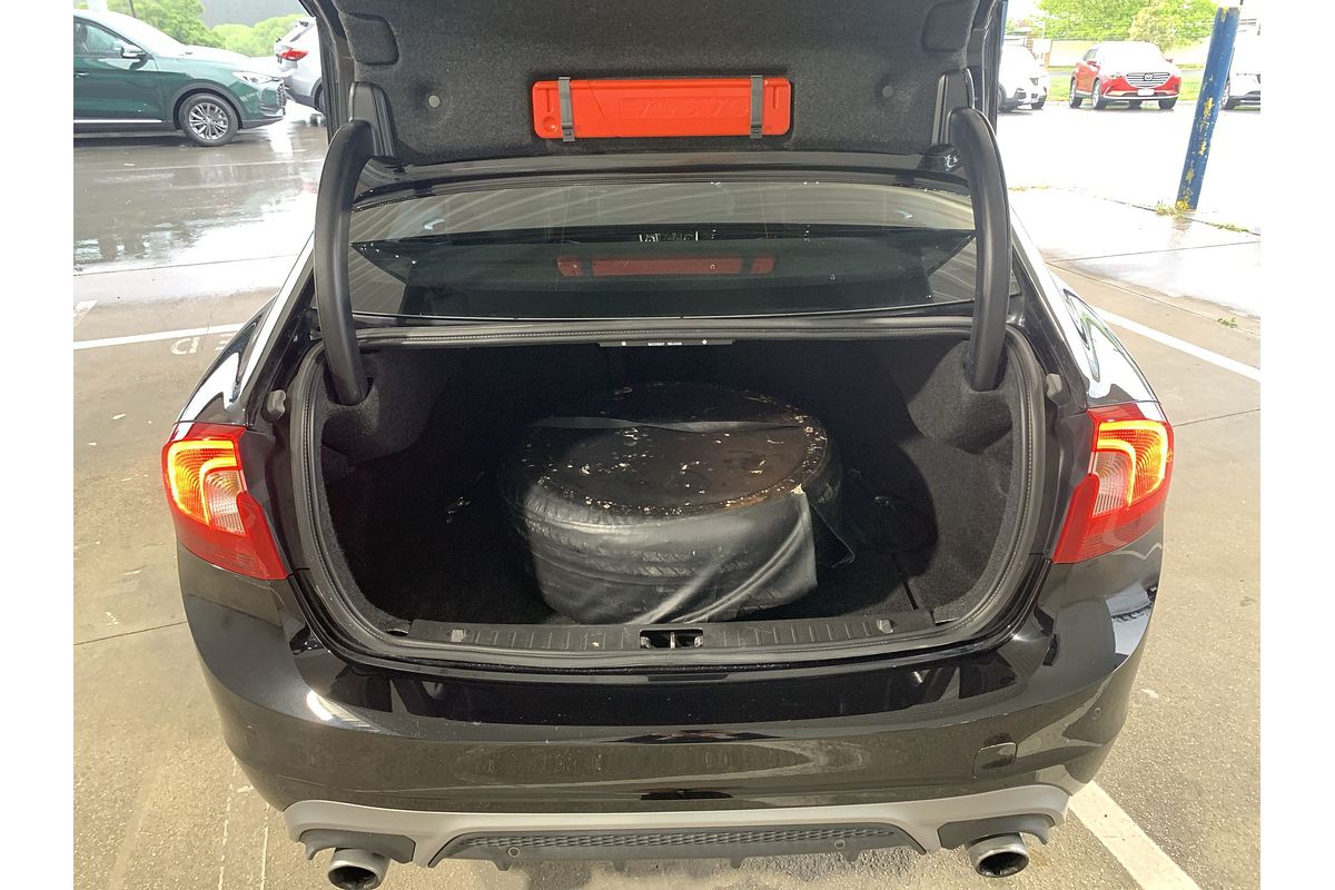 2017 Volvo S60 T6 R-Design