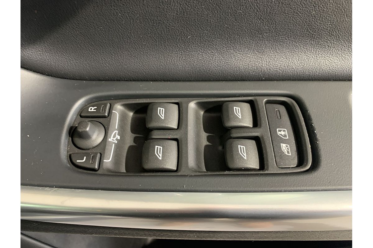 2017 Volvo S60 T6 R-Design