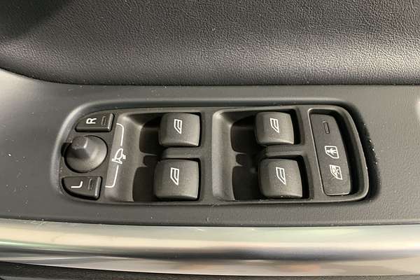 2017 Volvo S60 T6 R-Design