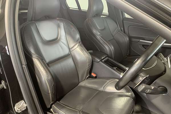 2017 Volvo S60 T6 R-Design