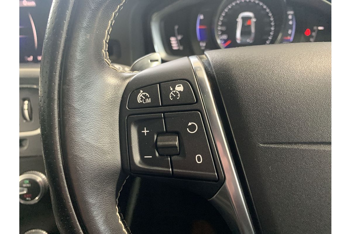 2017 Volvo S60 T6 R-Design