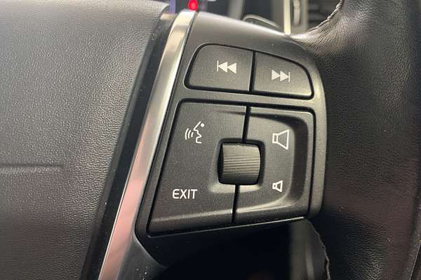 2017 Volvo S60 T6 R-Design