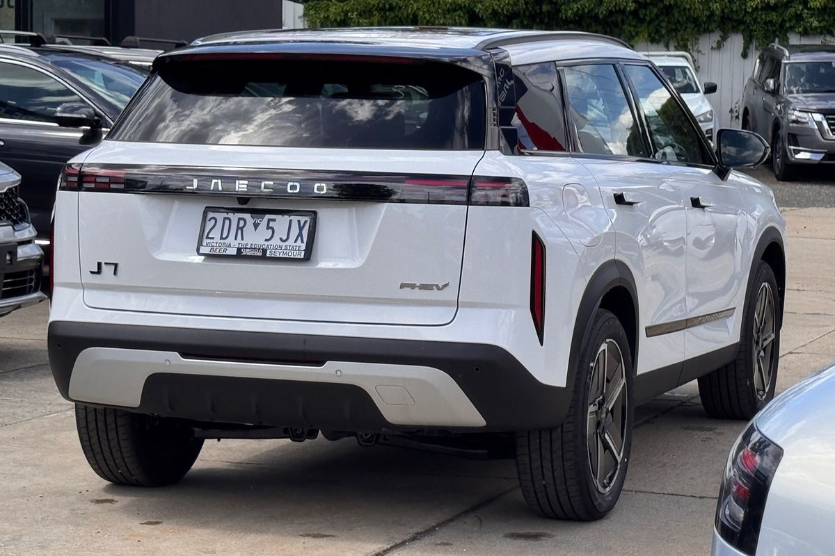 2025 Jaecoo J7 SHS Summit