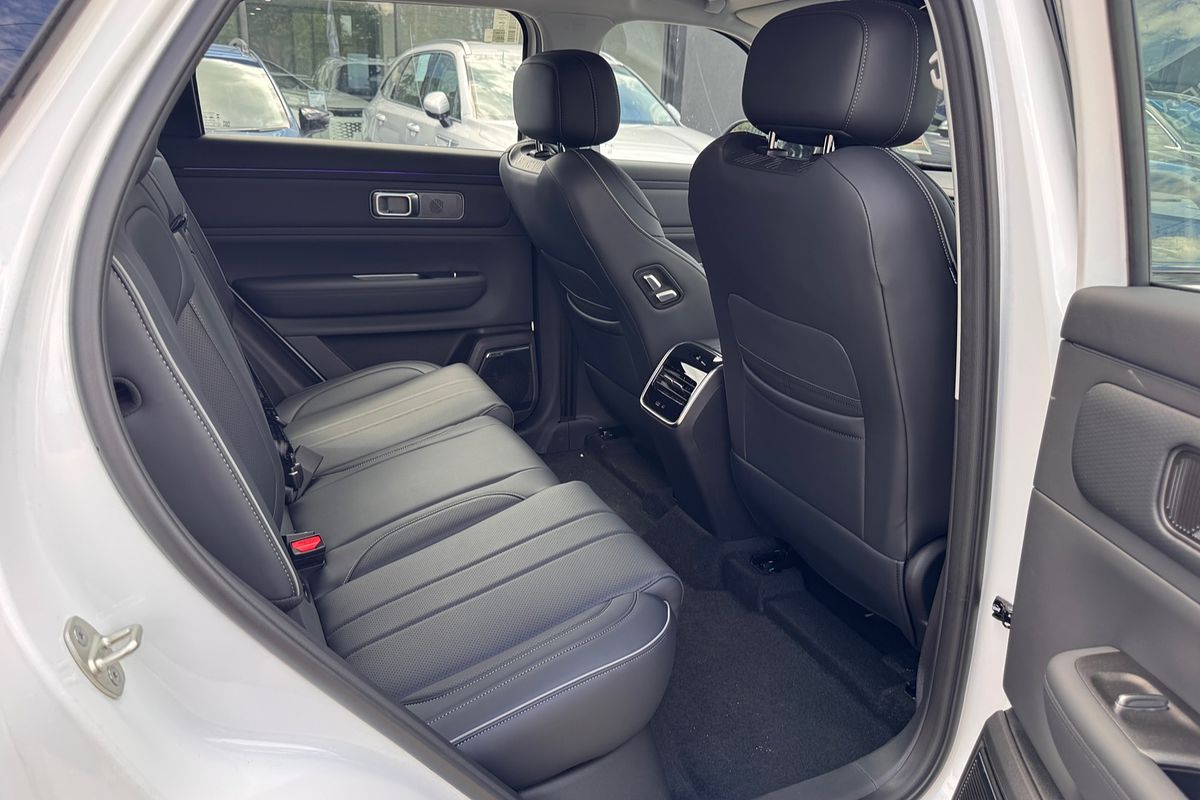 2025 Jaecoo J7 SHS Summit