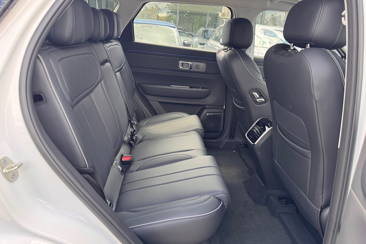 2025 Jaecoo J7 SHS Summit