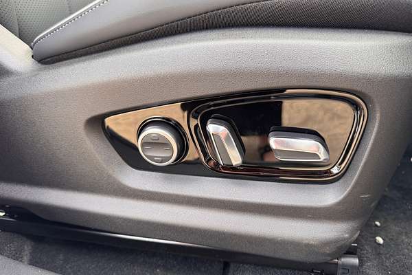 2025 Jaecoo J7 SHS Summit