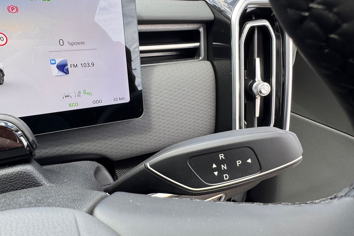 2025 Jaecoo J7 SHS Summit