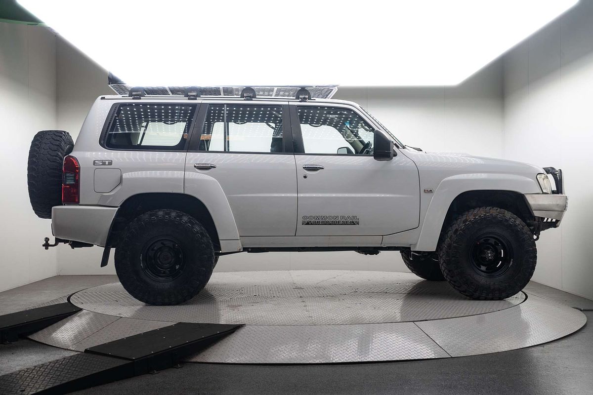 2013 Nissan Patrol ST Y61