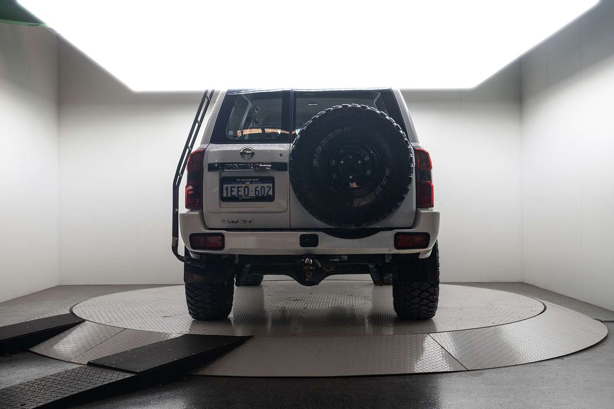 2013 Nissan Patrol ST Y61