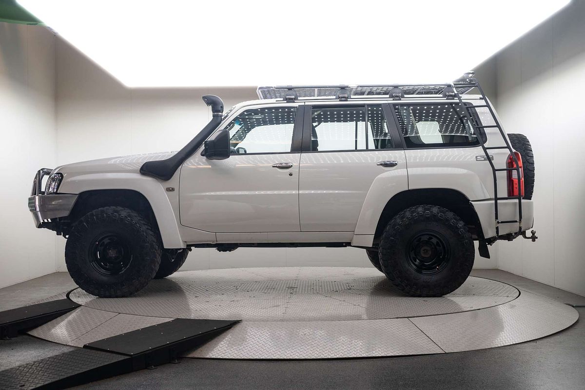 2013 Nissan Patrol ST Y61