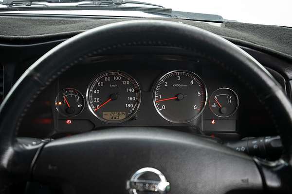 2013 Nissan Patrol ST Y61