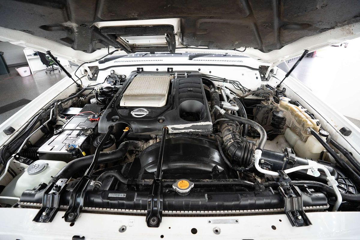 2013 Nissan Patrol ST Y61