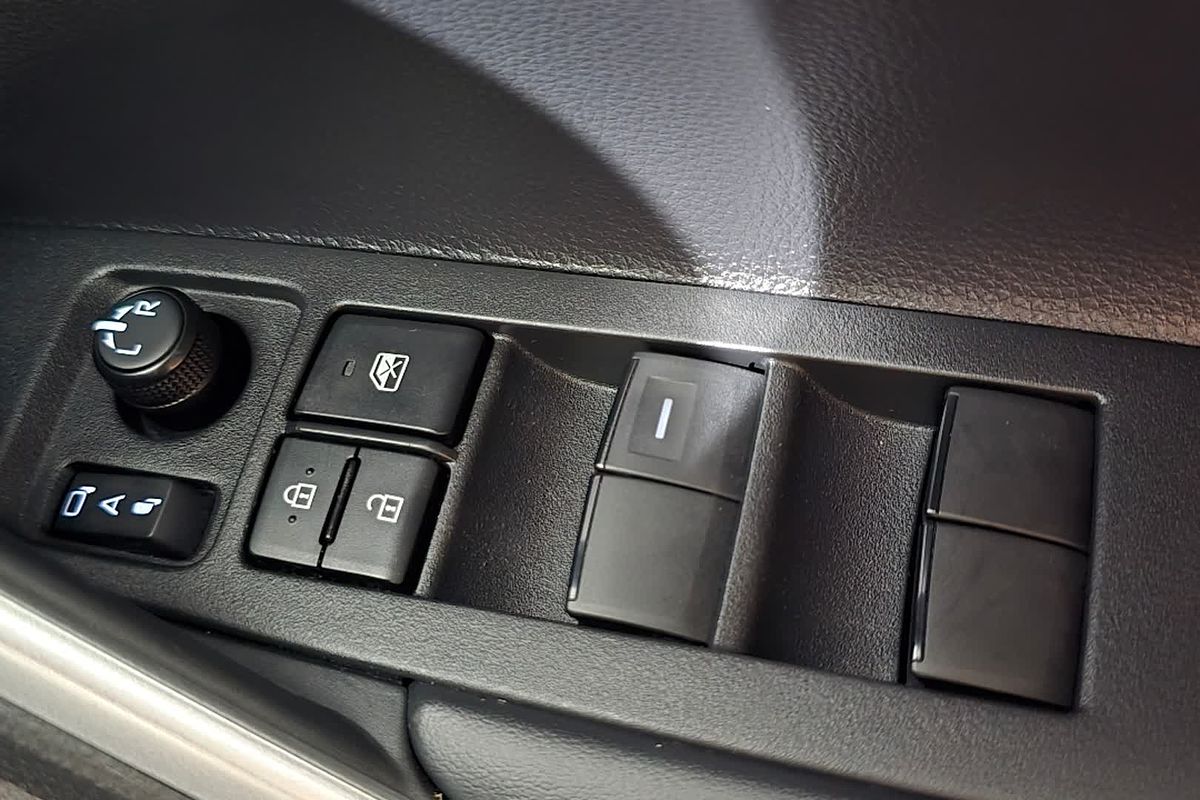 2024 Toyota Corolla Cross GX MXGH10R