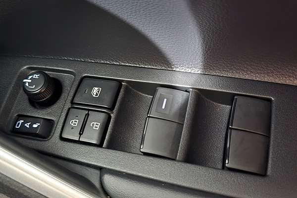 2024 Toyota Corolla Cross GX MXGH10R