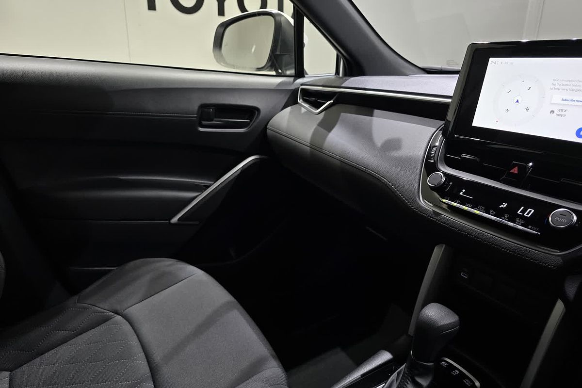 2024 Toyota Corolla Cross GX MXGH10R