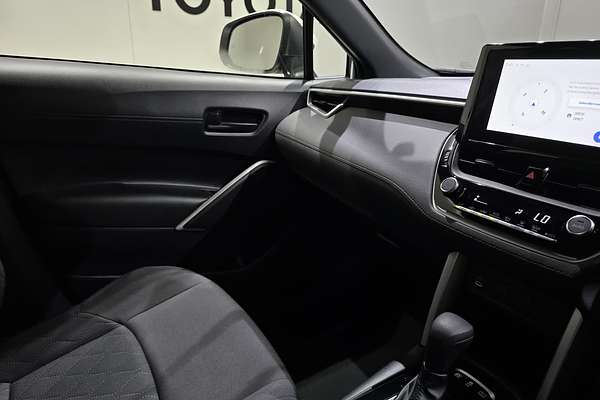 2024 Toyota Corolla Cross GX MXGH10R