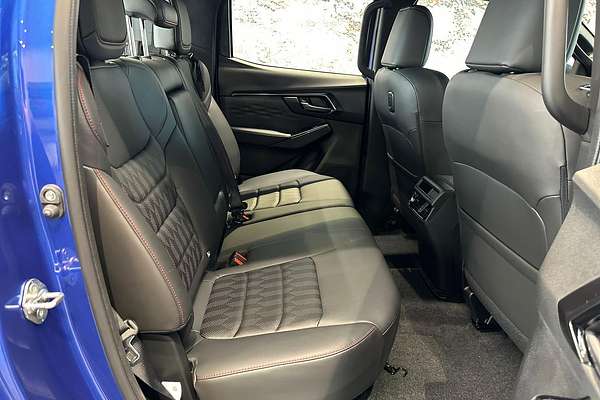 2025 Isuzu D-MAX X-TERRAIN 4X4