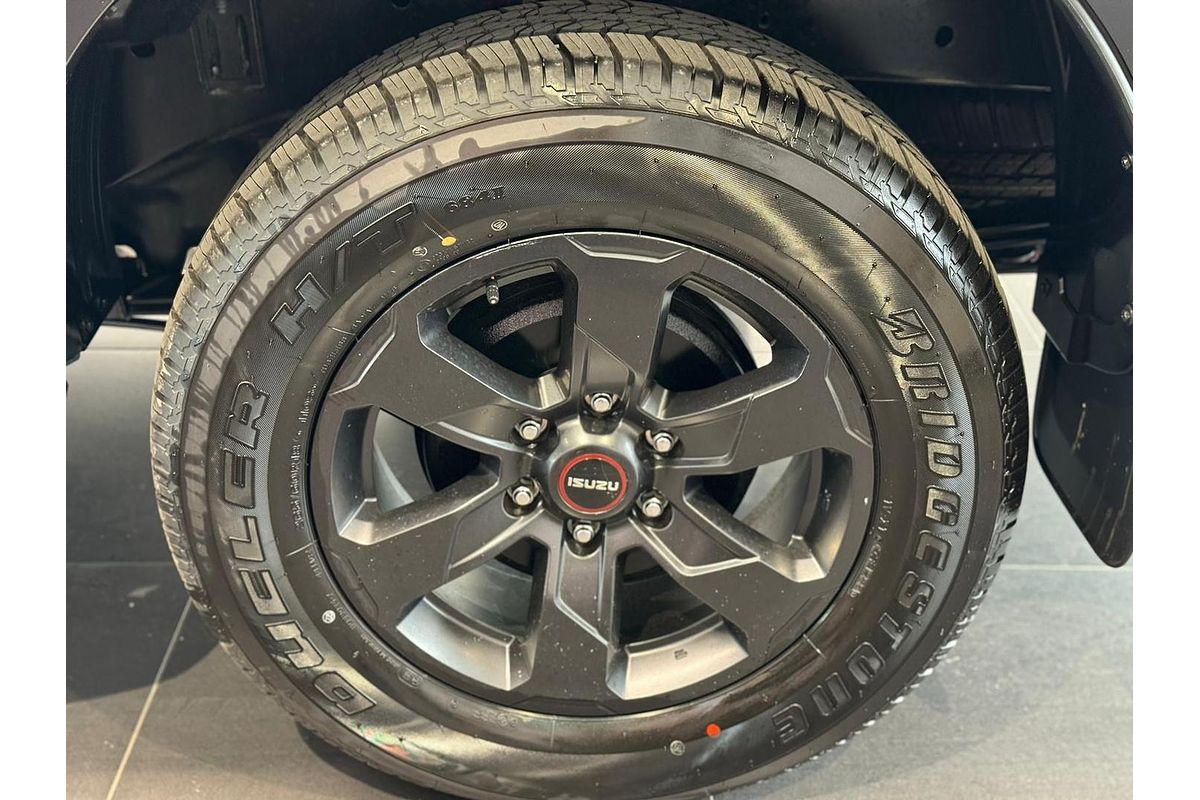 2025 Isuzu D-MAX X-TERRAIN 4X4