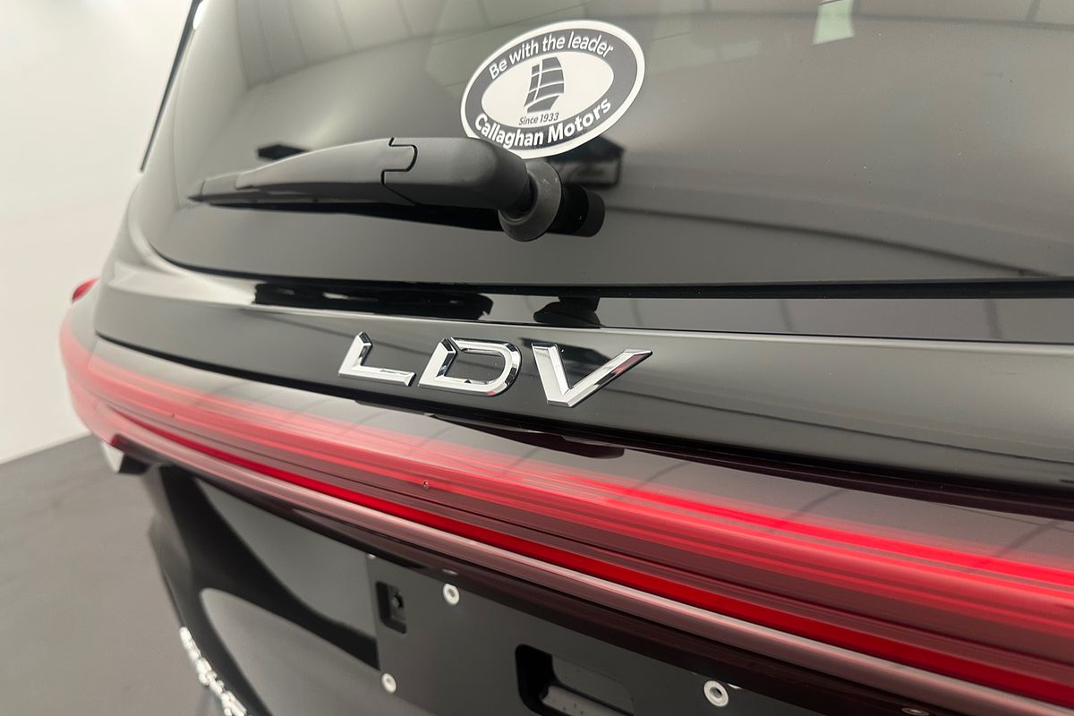 2025 LDV D90 Executive SV9A