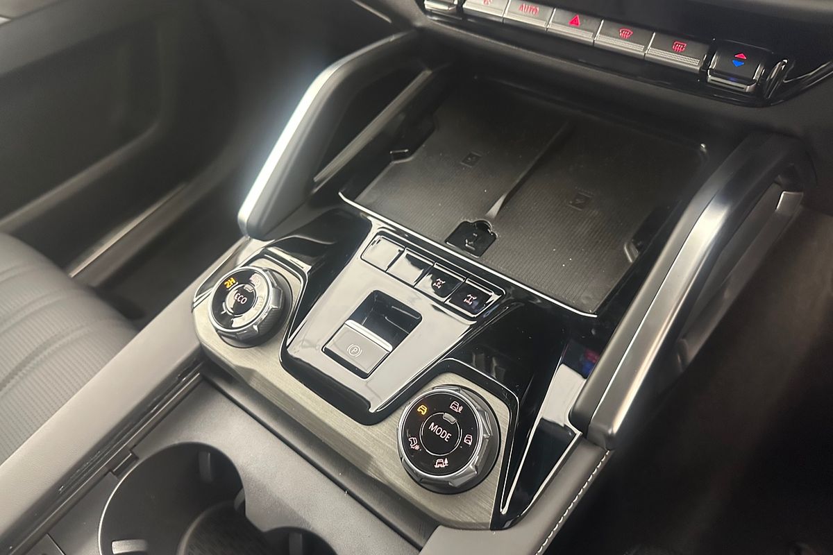 2025 LDV D90 Executive SV9A