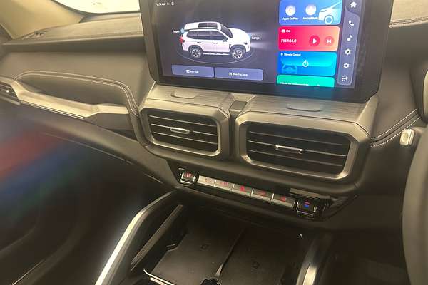 2025 LDV D90 Executive SV9A