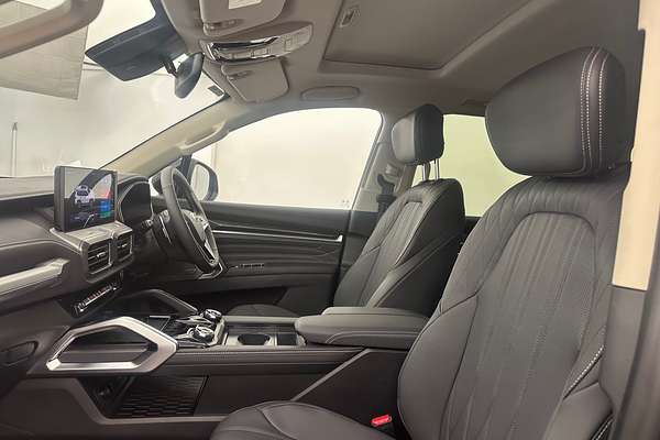 2025 LDV D90 Executive SV9A